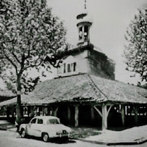RASSEMBLEMENT DE VÉHICULES ANCIENS