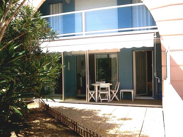 3 PIÈCES + TERRASSE &PISCINE COLLECTIVE