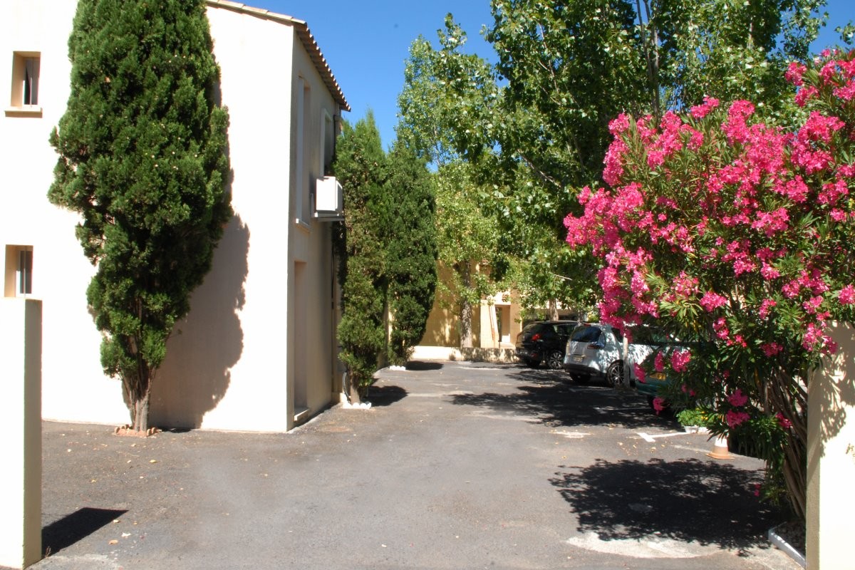 APPARTEMENT AVEC JARDIN À 400M DE LA MER – LOCATION VACANCES 5 PERS. GRAU D'AGDE