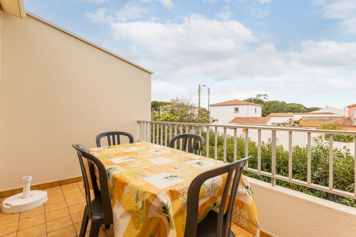 LOCATION VACANCES GRAU D’AGDE – APPARTEMENT F2 AVEC TERRASSE À 400M DE LA MER