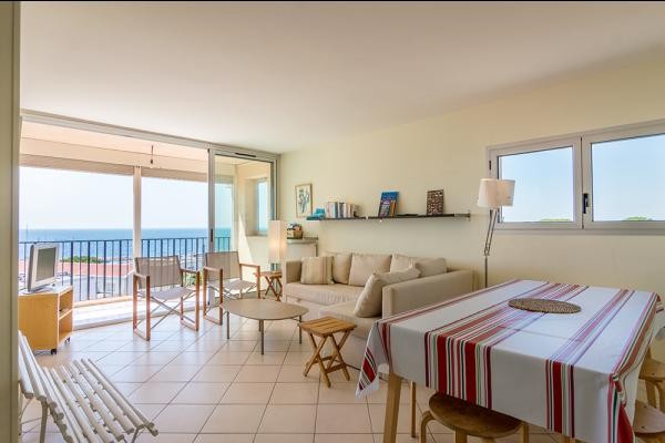 LA LAGUNE BLEUE ME 130 À MEZE 6 PERSONNES