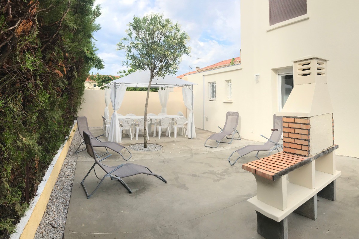 BEAUSOLEIL T6 10PERS 3KM DE TOUTES LES PLAGES DISPONIBLE DES SAMEDI 16 AOUT