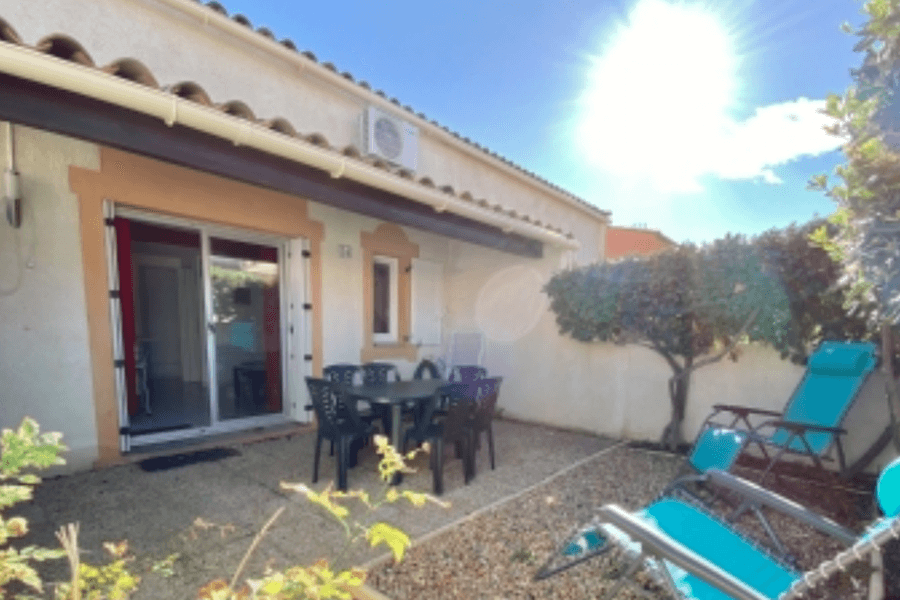 CAP D'AGDE VILLA 4 PERS.À 400 M DE LA PLAGE DANS LA RÉSIDENCE AVEC PISCINE