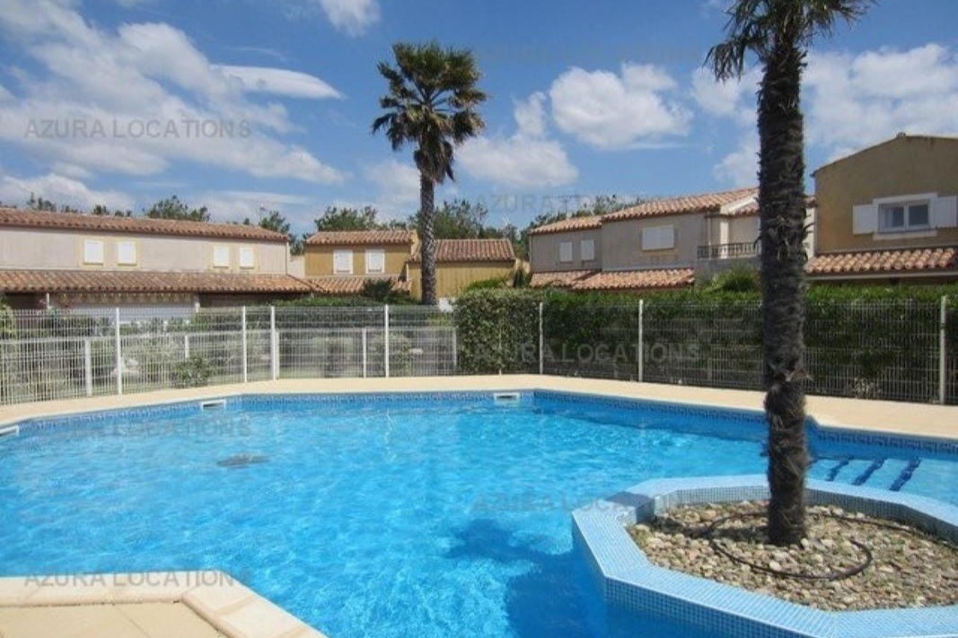 CAP D’AGDE –VILLA POUR 8 PERSONNES AVEC JARDIN, PISCINE ET À DEUX PAS DES PLAGES