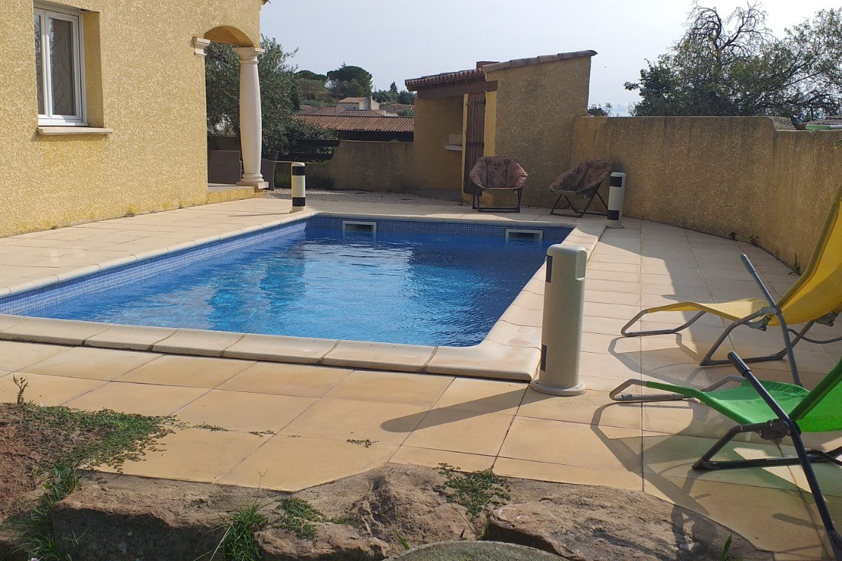 VILLA EN LOCATION SAISONNIÈRE À PUISSERGUIER, HÉRAULT - PISCINE, CLIMATISATION