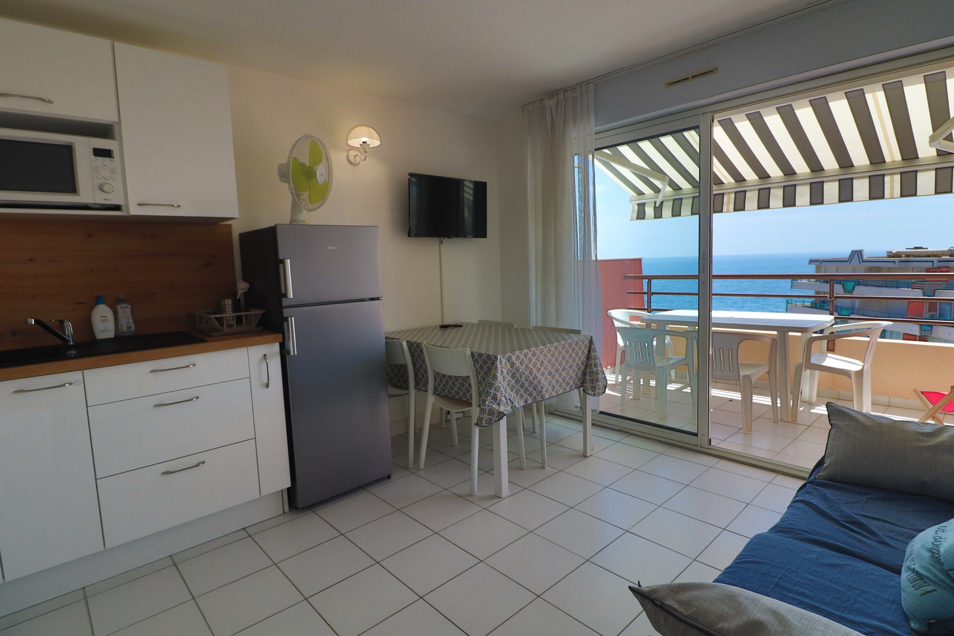 LOCATION VACANCES À SÈTE – APPARTEMENT 2 CHAMBRES AVEC TERRASSE VUE MER, PISCINE