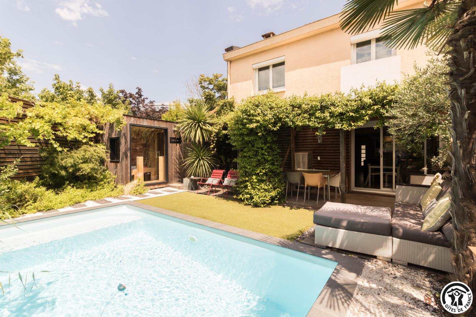 URBANHOUSE