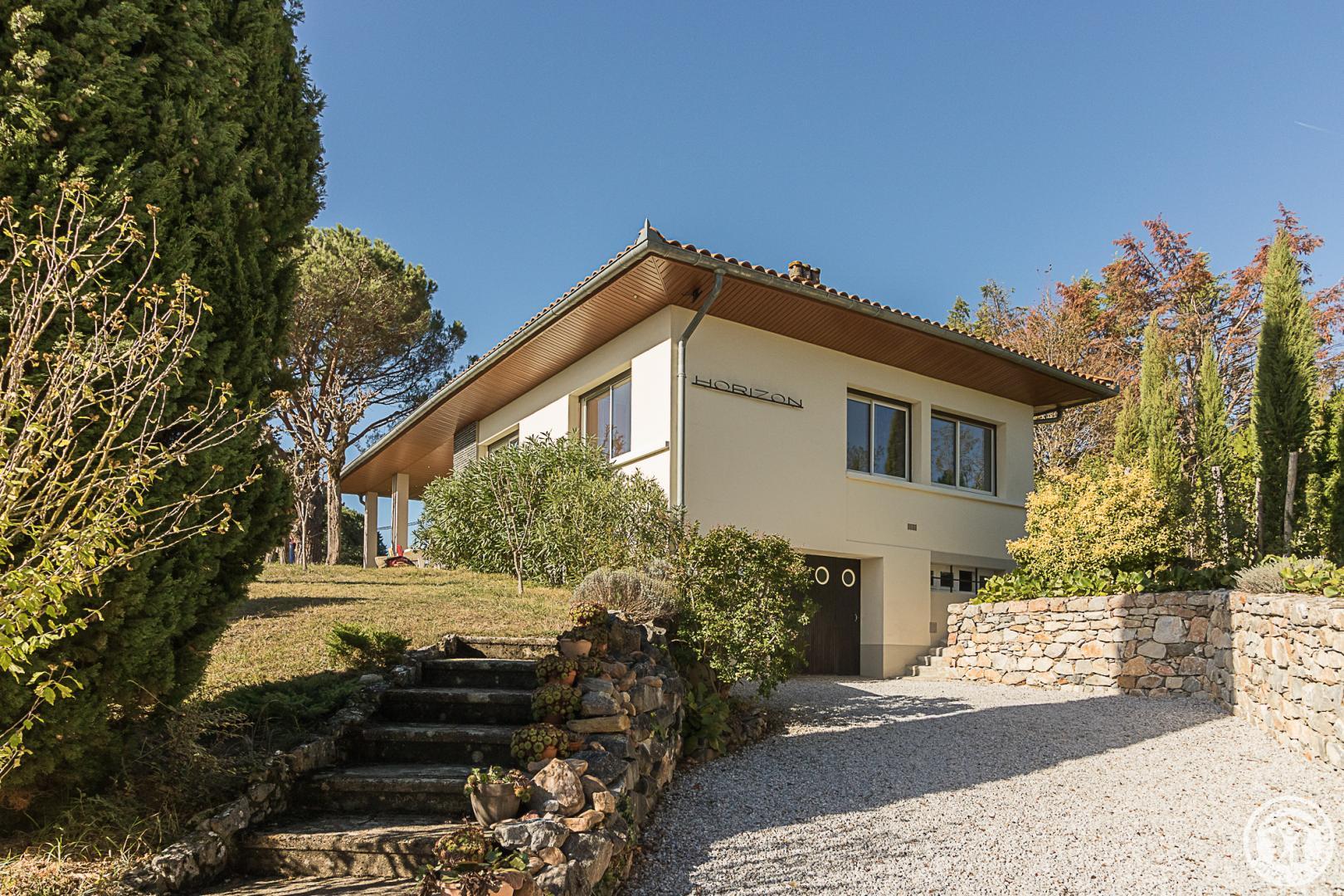 LA VILLA HORIZON