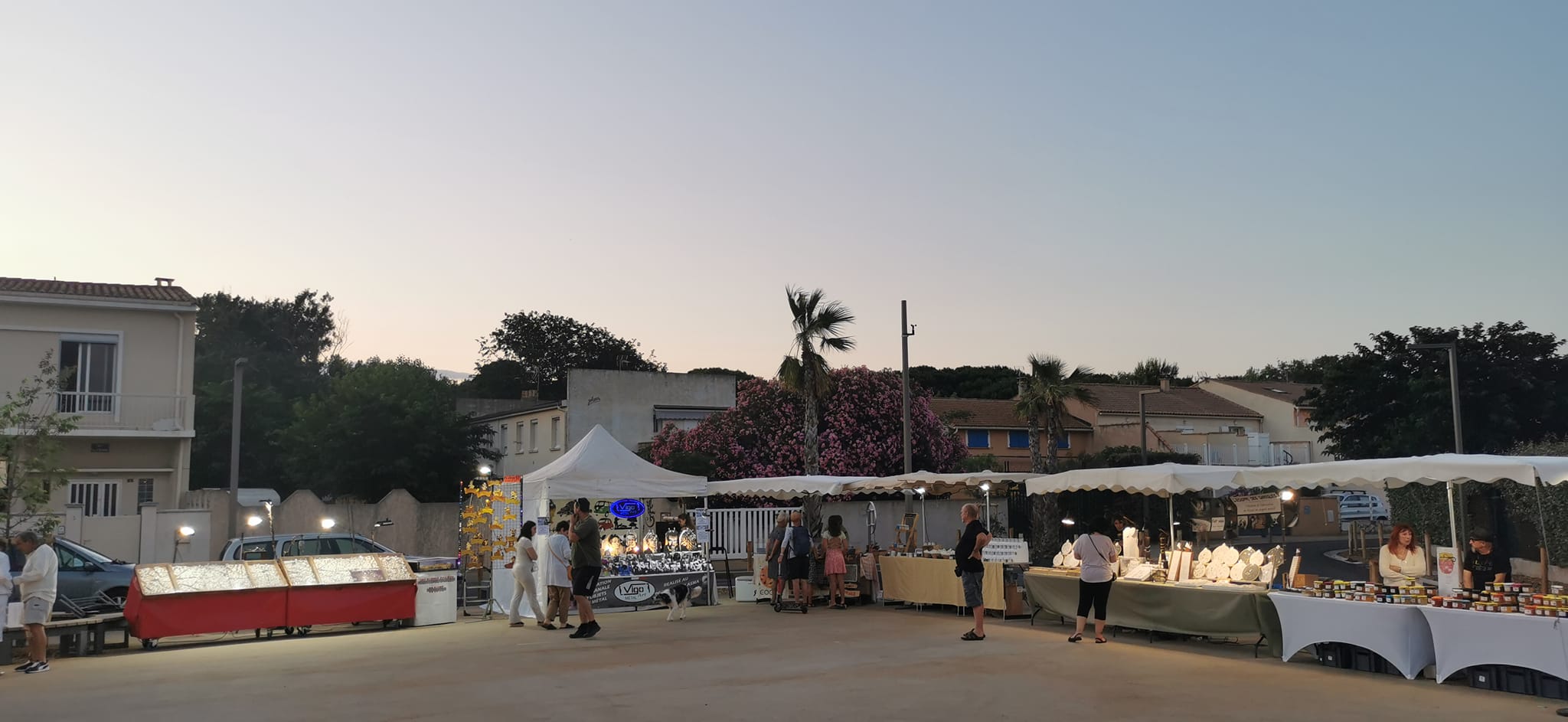 Marché Nocturne Portiragnes Plage Place du Languedoc