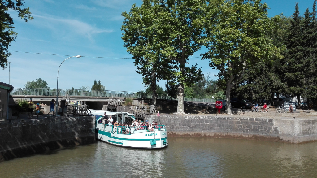 Guided tour: Agde’s round lock aboard the Capitan